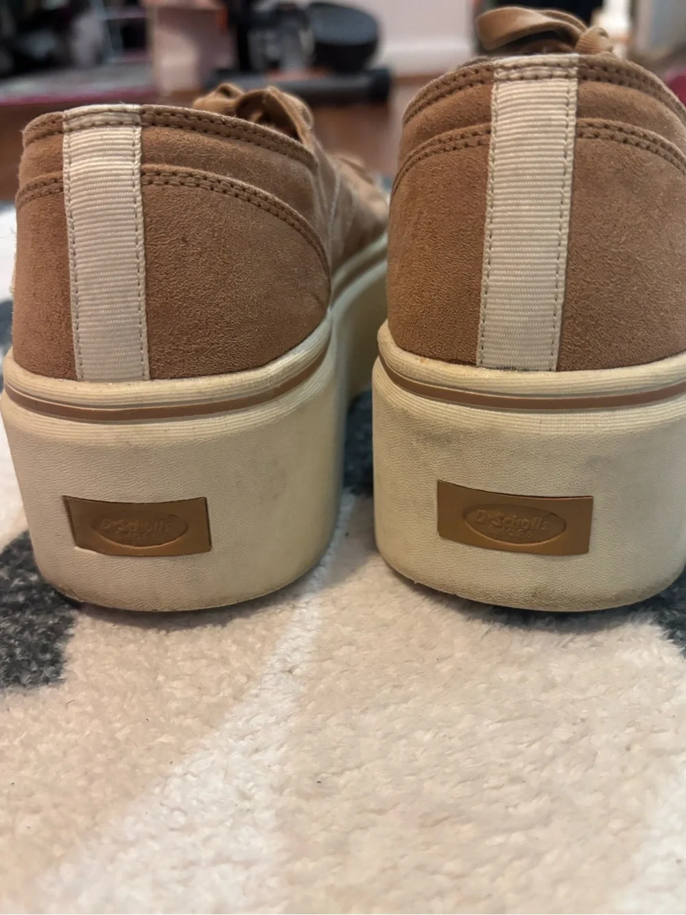 Dr Scholls Platform Suede Sneakers in Tan